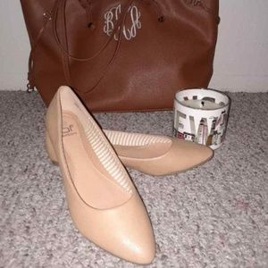 COPY - POINTED TOE FLAT